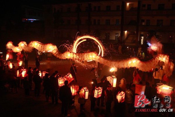 省級(jí)非遺項(xiàng)目壺天火龍燈展演將進(jìn)行電視直播